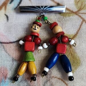 Vintage Wood Wooden Boy and Girl Together On a Pin Brooch Folk Art Silver Tone